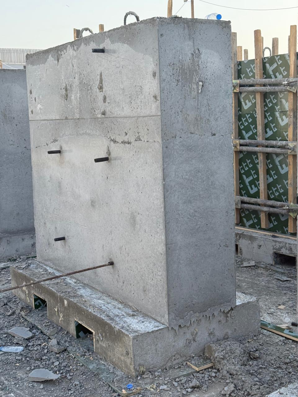 precast concrete boundary wall